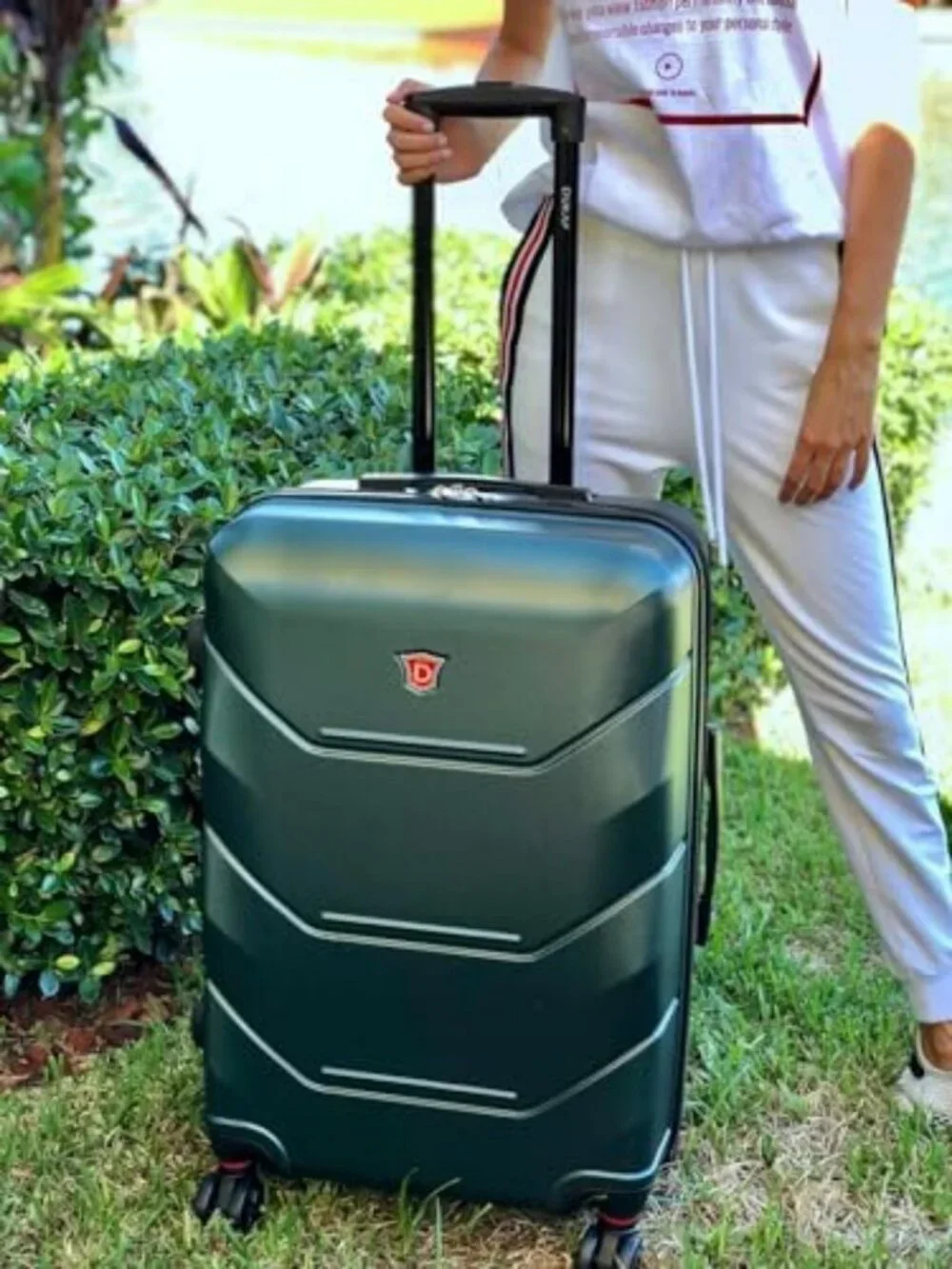 Lightweight 26-Inch Hardside Spinner Luggage - Stylish Green Travel Suitcase